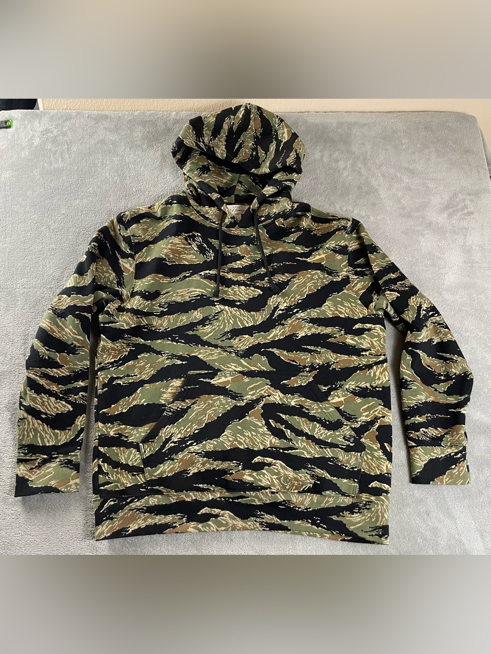 LOGG Tiger Stripe Camo Hoodie Mens XL Black Green Brown Pullover Sweatshirt
